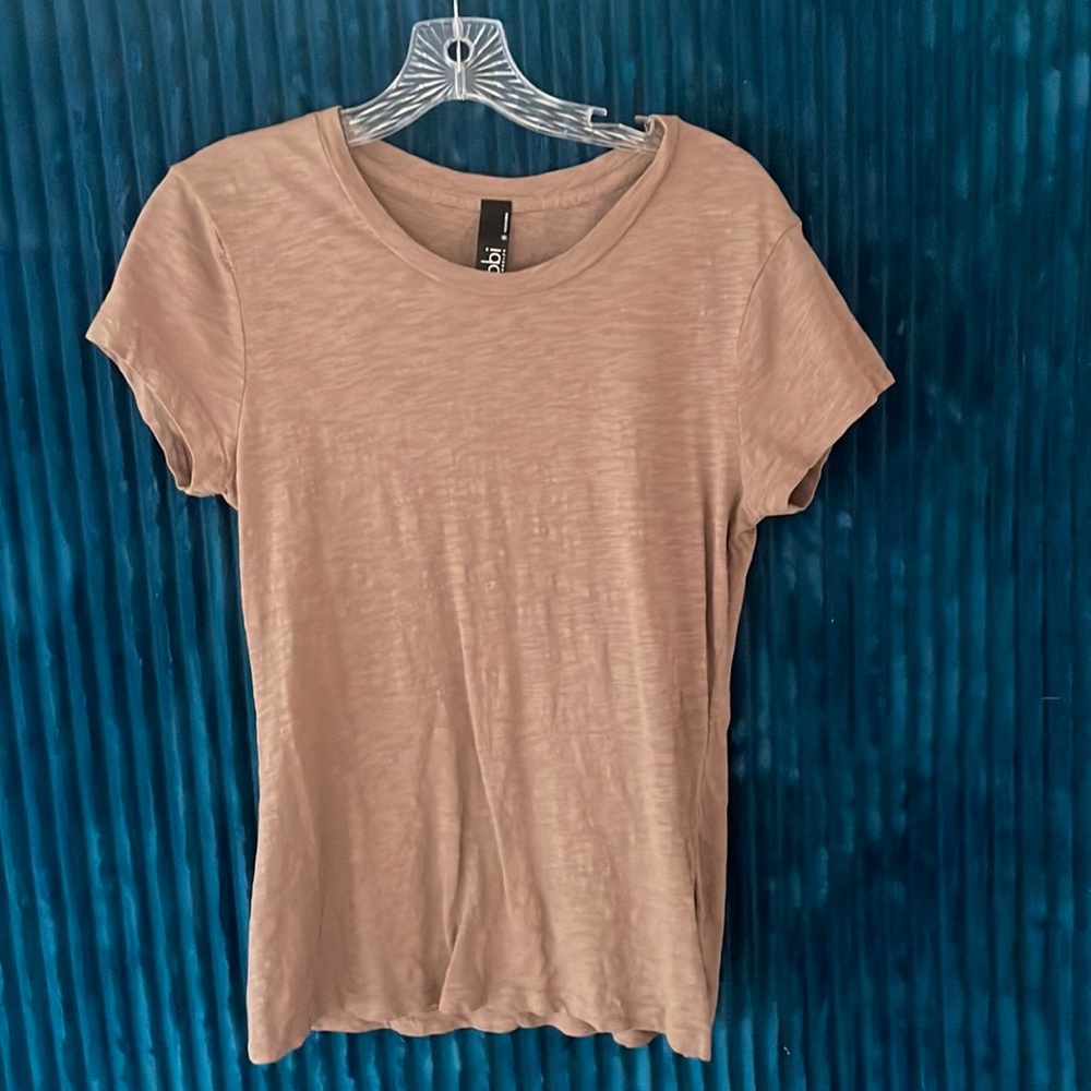 Bobi Fitted Tee